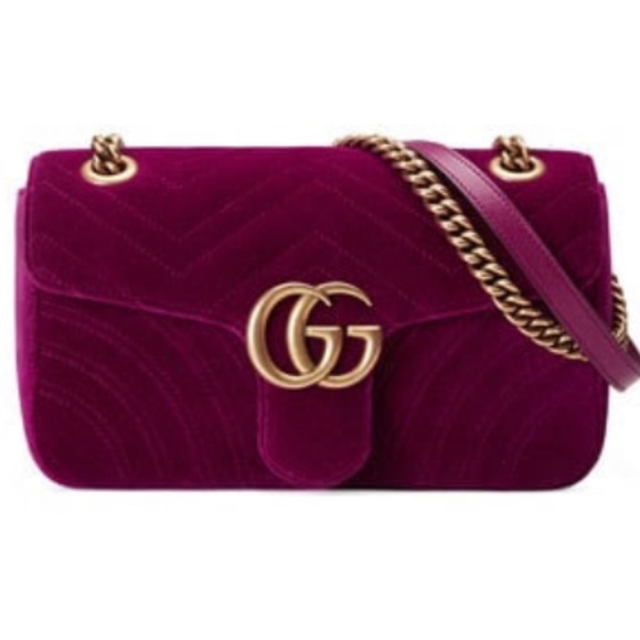 Gucci Marmont velvet shoulder bag comes with original box dust bag and tag